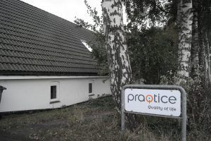Praqtice har kontor i Ry